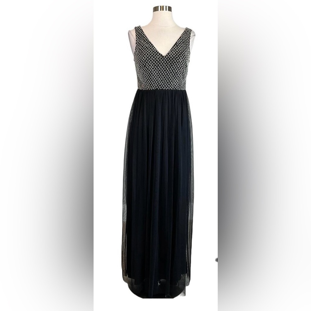Adrianna Papell Women's Formal Dress Size 2 Black Beaded Chiffon Long Gown